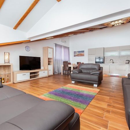 Apartment The Loft Rovinj Buitenkant foto